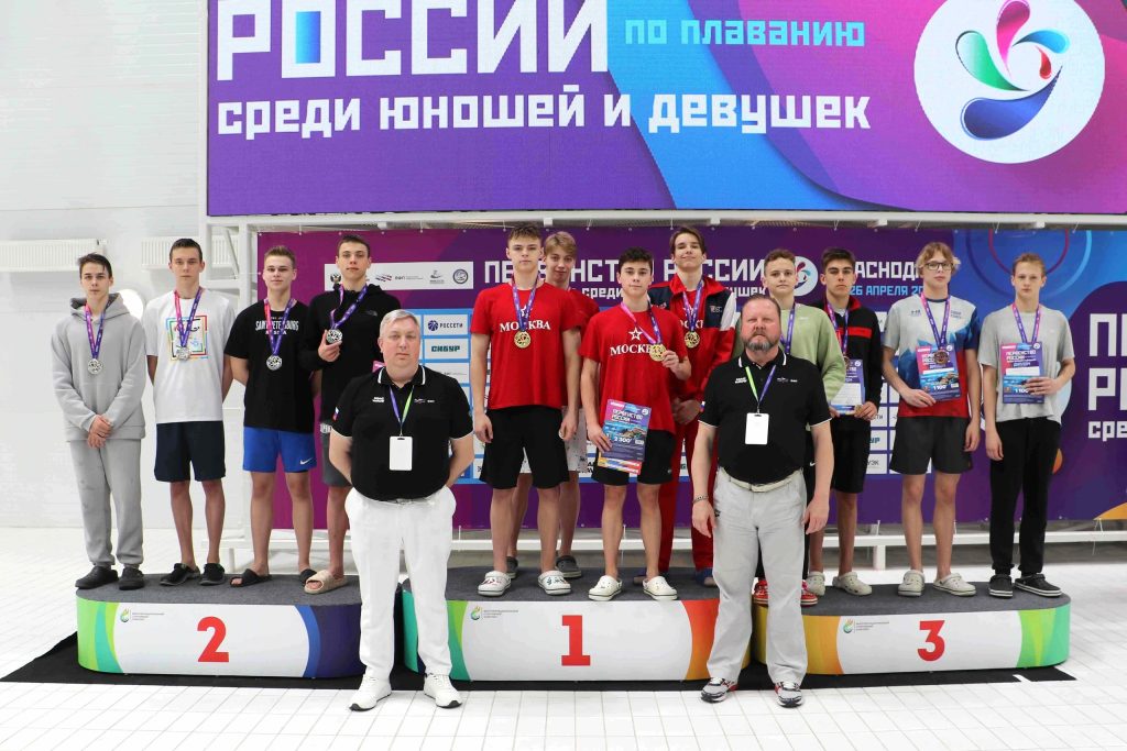 Команда юношей – призеры Первенства России в эстафете