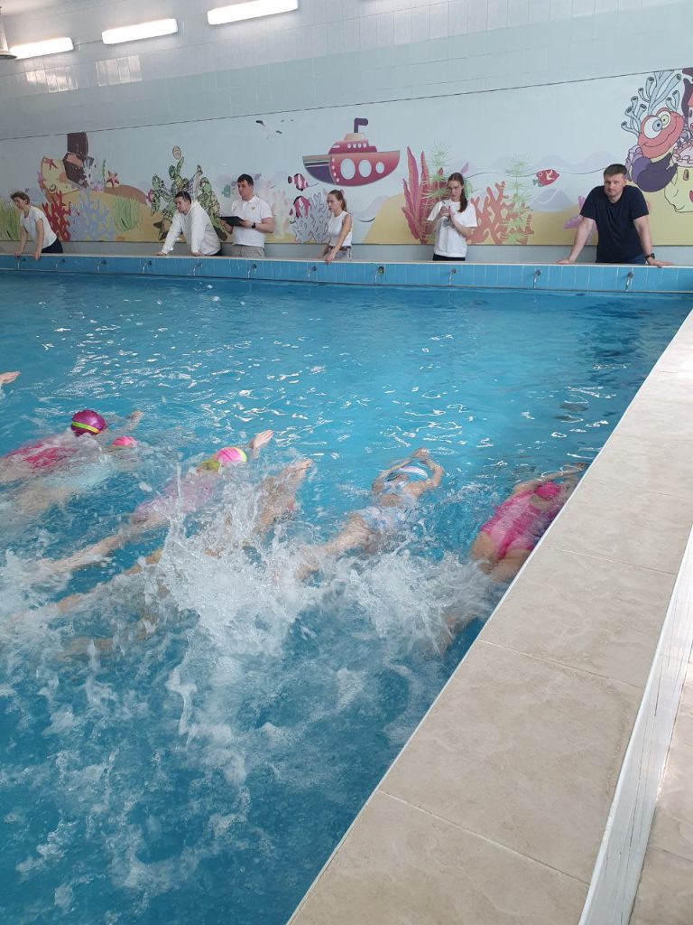 Соревнования по плаванию среди детских садов